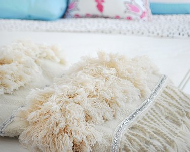 DIY Moroccan wedding blanket