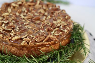 finished pecan pie cheesecake